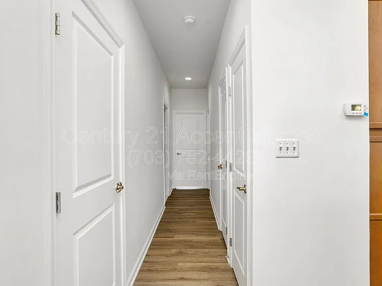 24676 Hutchinson Farm Dr — Photo 5
