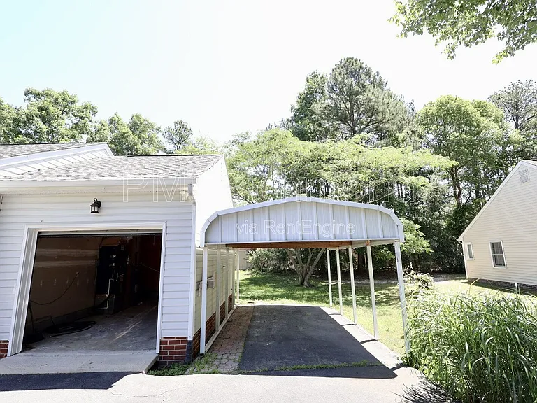 9713 Pampas Dr — Photo 5