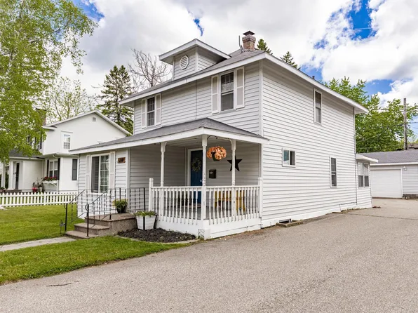318 7th St, Cloquet, MN 55720