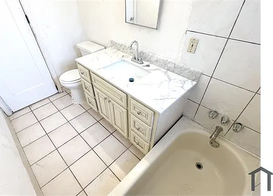 3216 Hurley Way — Photo 28