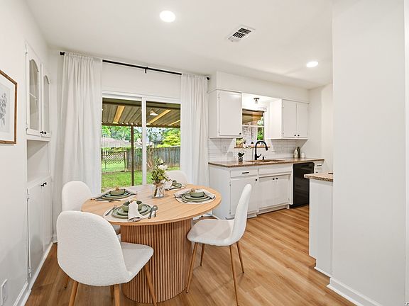 5th image of 3638 MAPLETON ST