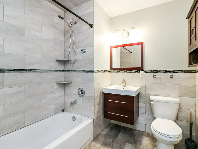 381 Communipaw Ave #3B — Photo 18