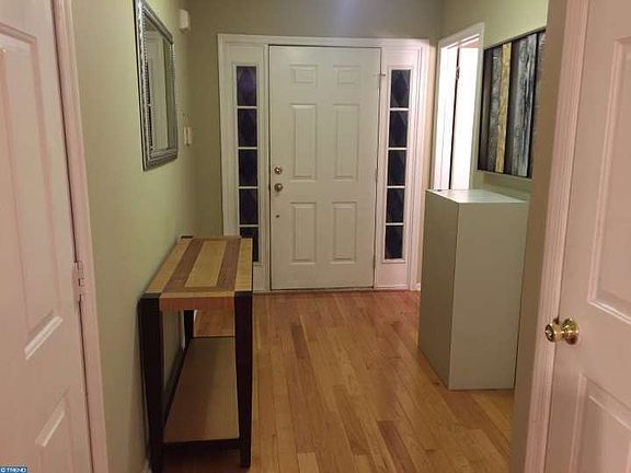 2nd image of 2620 Virginia Ln