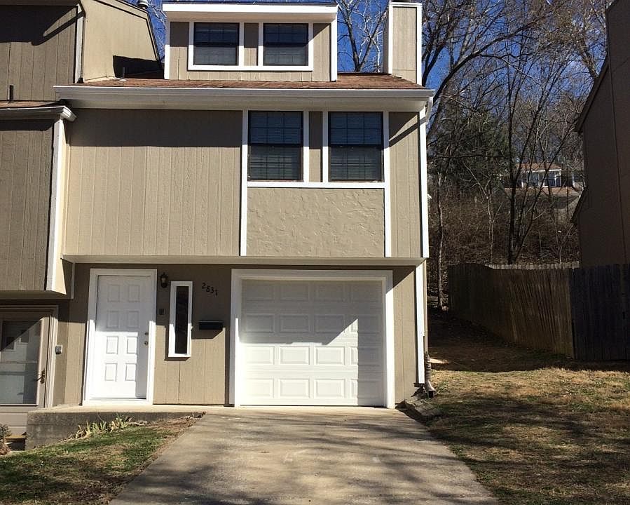 1st image of 2831 Eaton St