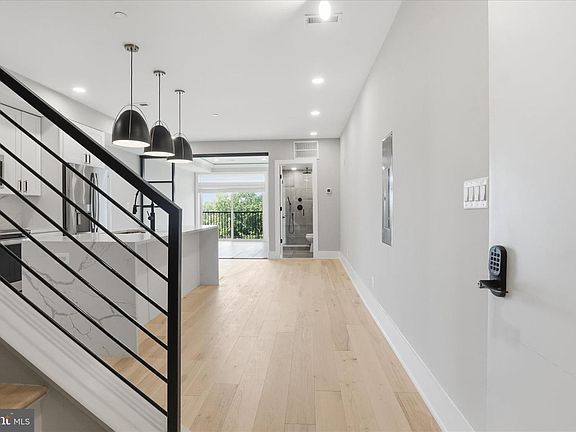 2nd image of 4014 Georgia Ave NW #402
