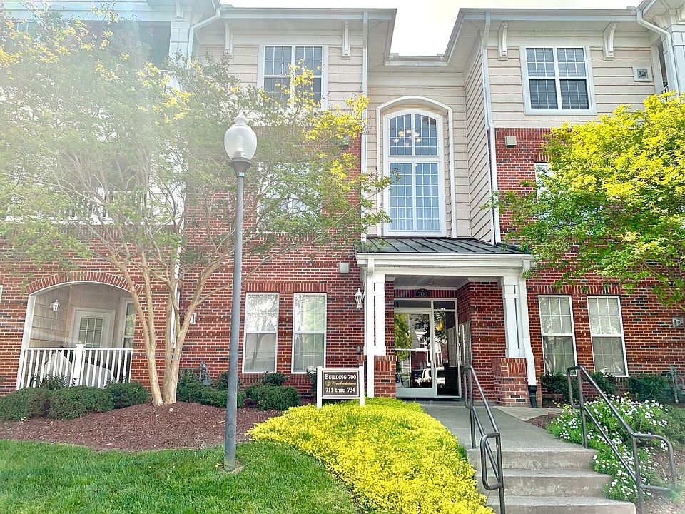 1st image of 712 Providence Glen Dr