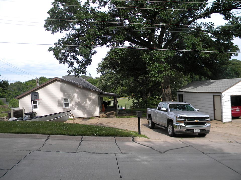 1st image of 517 S 5th St