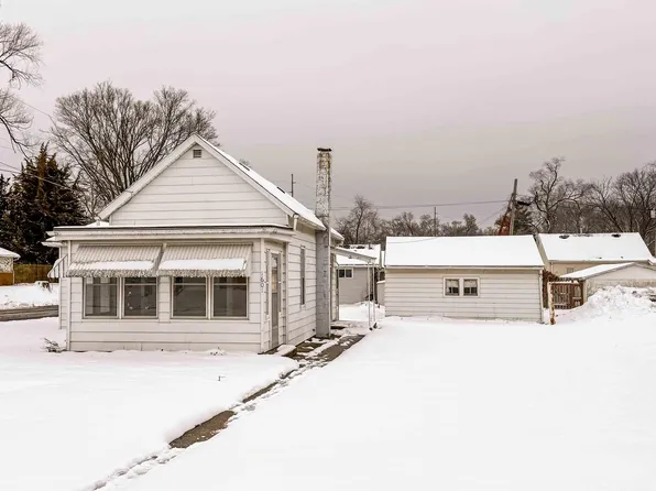 1601 Market St, Pekin, IL 61554