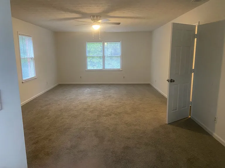 10-12 Sentry Oak Ct — Photo 8