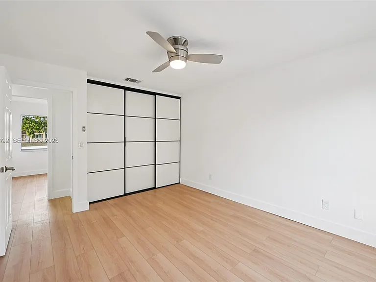 337 SW Cherryhill Rd — Photo 12