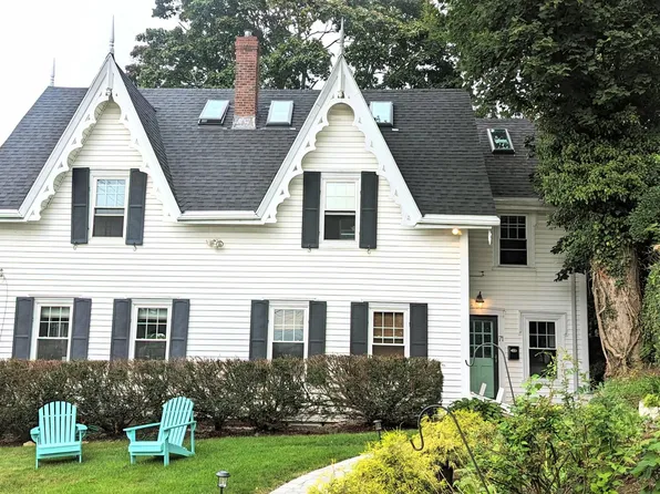 71 Redington St, Swampscott, MA 01907