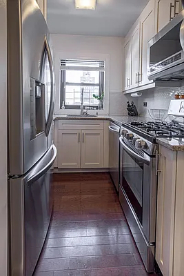 Sold by Level Group | media 18