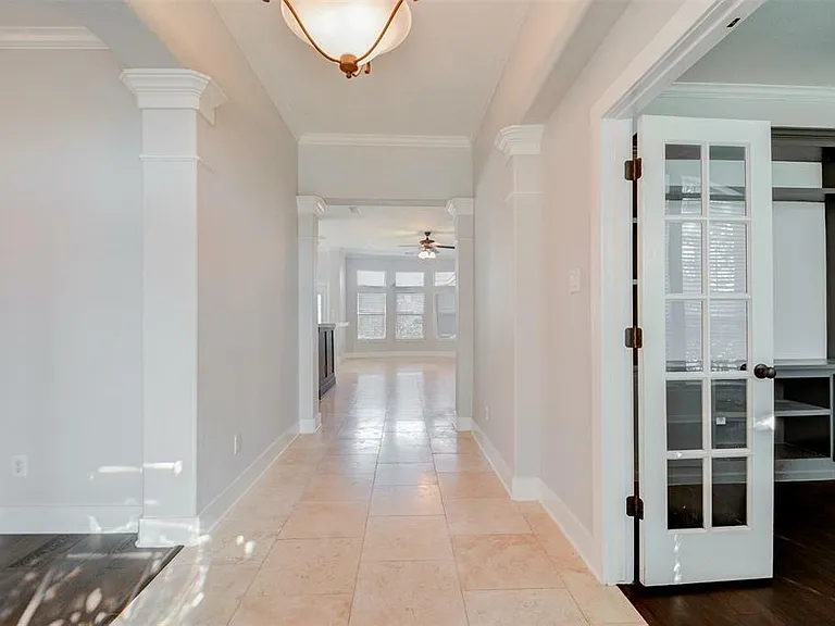 214 Spring Lakes Hvn — Photo 6