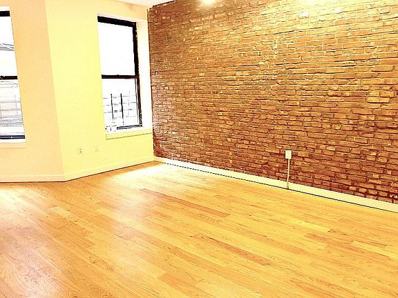 4th image of 668 Park Pl #1