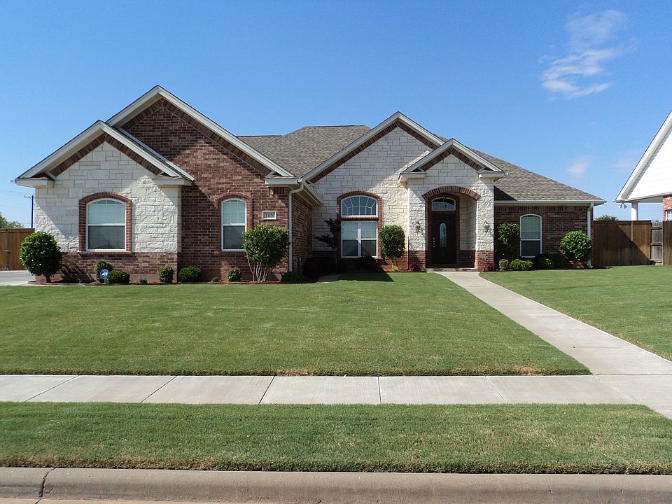 1st image of 10 Canyon Bluff Ct