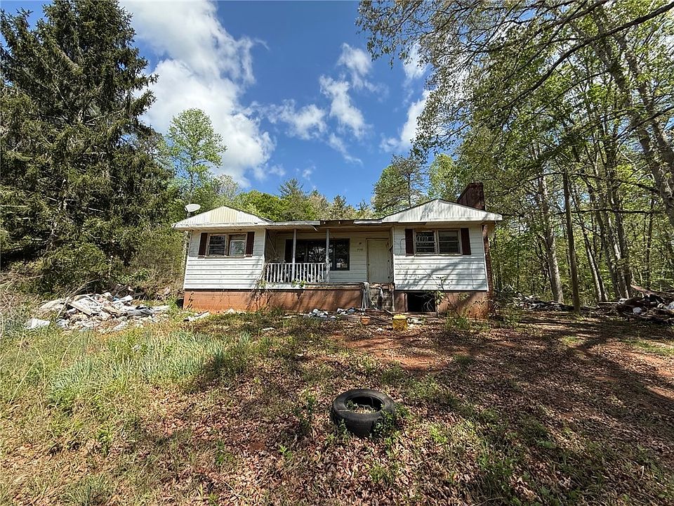 2nd image of 2502 Table Rock Rd