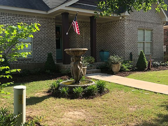 2nd image of 221 Prestwick Dr