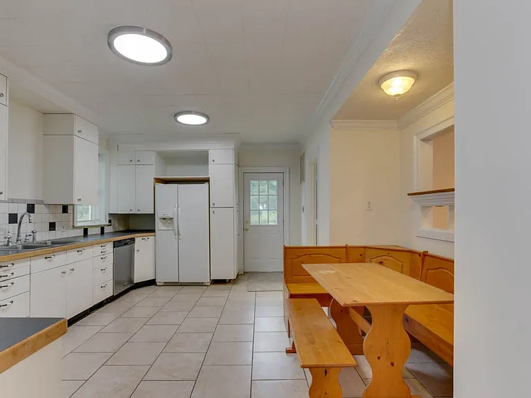 1302 Dare Rd — Photo 18
