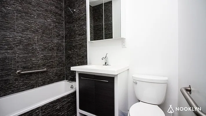 Rented by Nooklyn NYC LLC | media 17