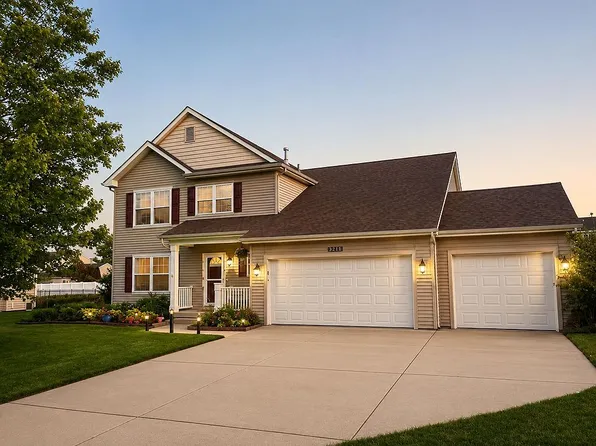 5251 Stapleton Dr, Kalamazoo, MI 49009