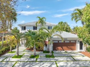 15965 SW 98th St, Miami, FL 33196