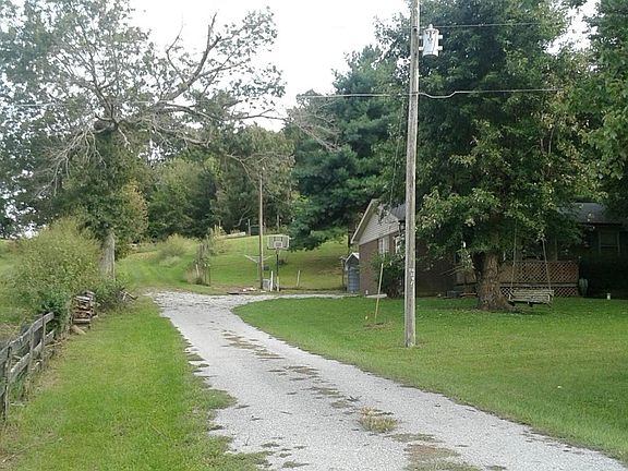 2nd image of 2080 Ky Highway 2141