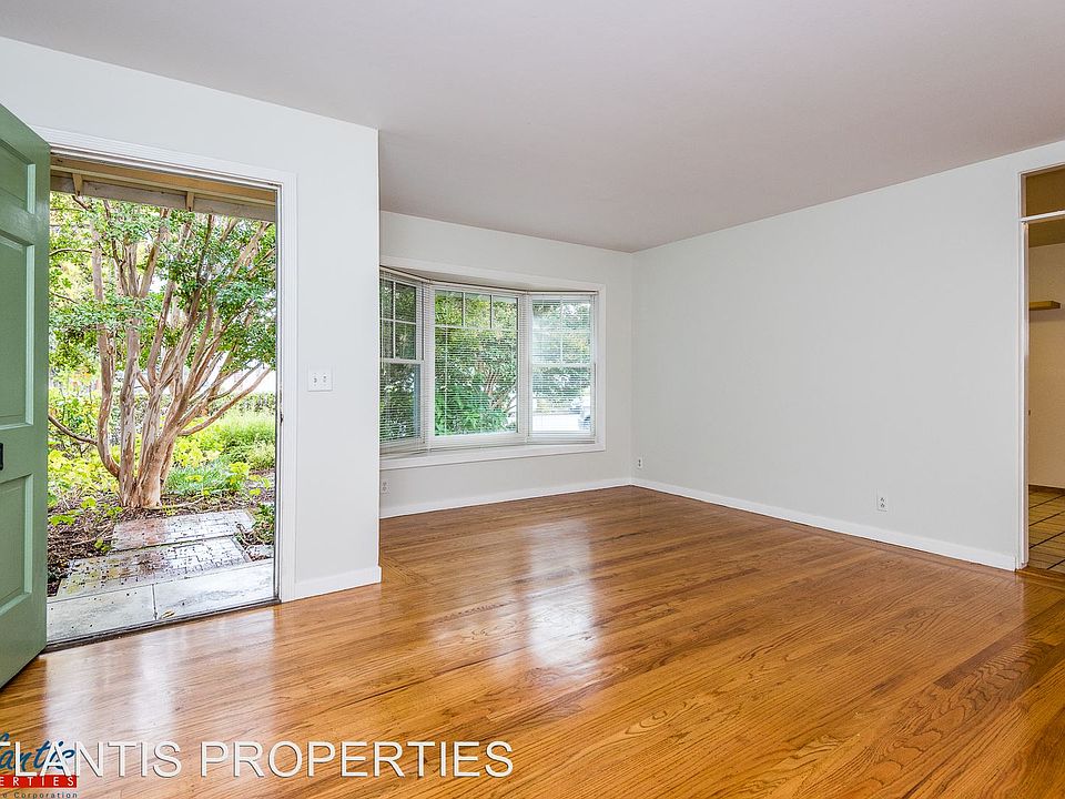 1st image of 863 15th Ave