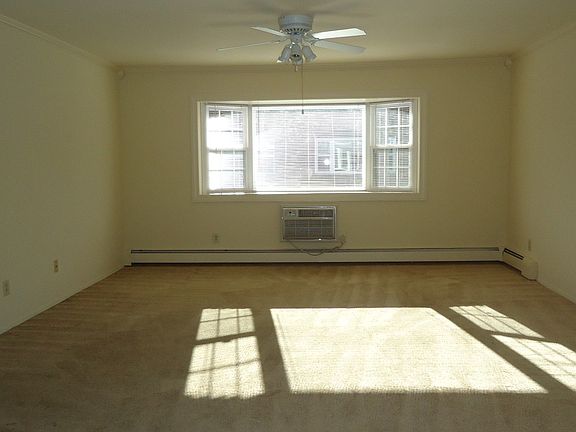2nd image of 15 Kensington Cir APT F