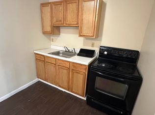 35 Pond St APT 1, Waterbury, CT 06706