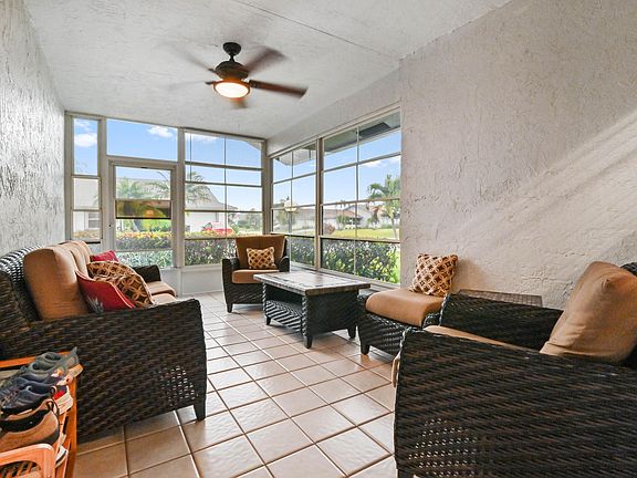 5th image of 5460 Crystal Anne Drive