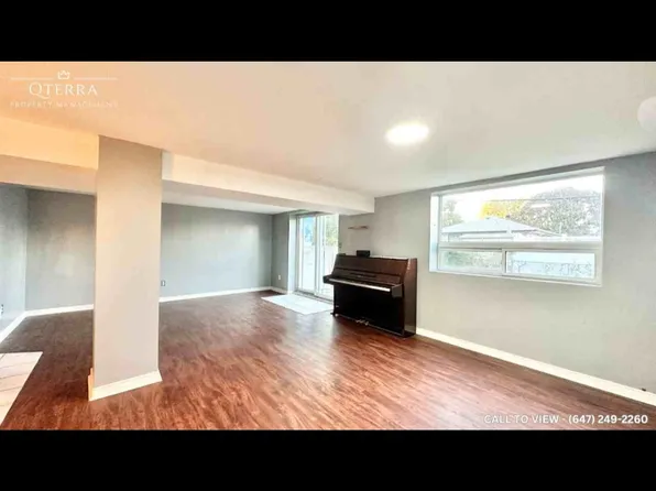 66 Hollyhedge Dr, Toronto, ON M1J 1X4