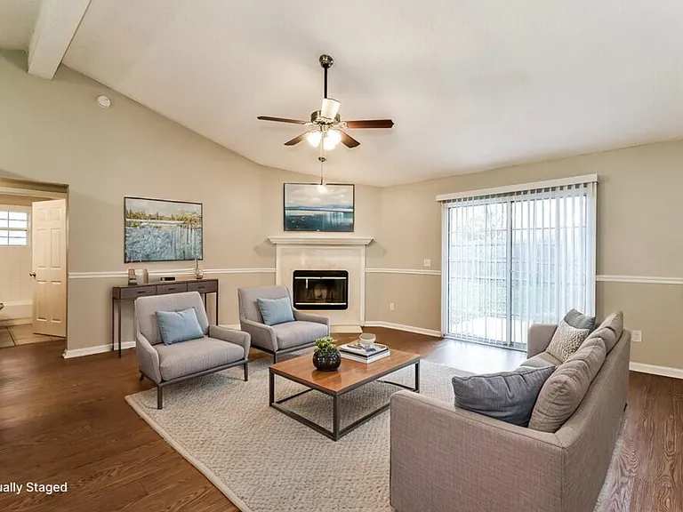 1243 Windy Willows Dr — Photo 4