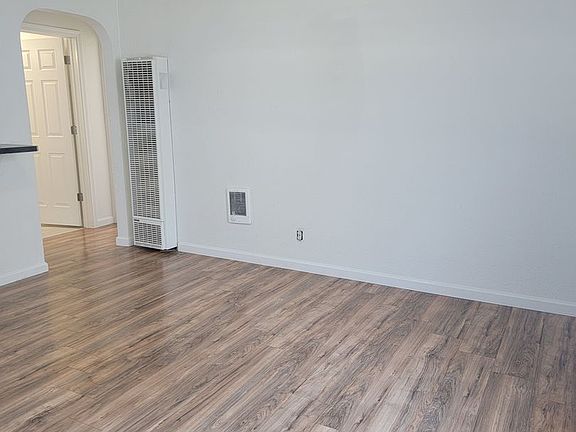 2nd image of 1035-1039 1/2 Valencia St #1035
