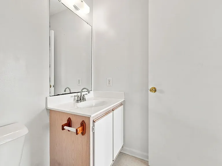 107 Spring Meadow Cir — Photo 10