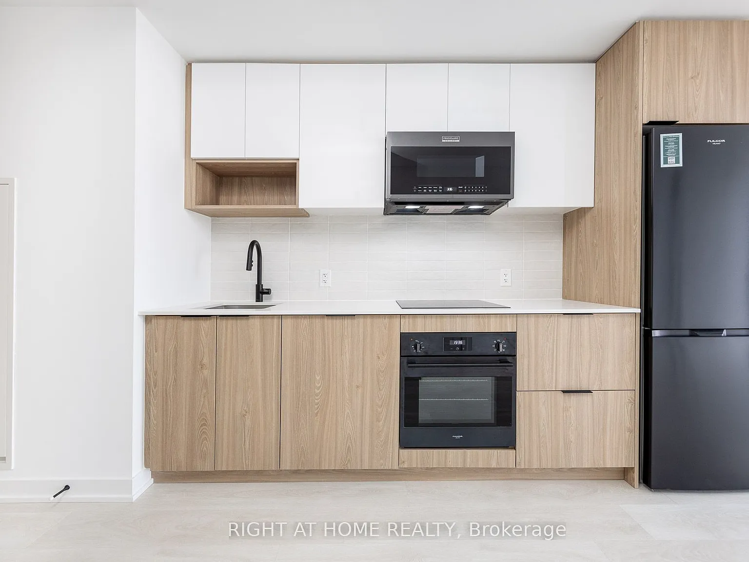 1 bed, $2,100 — Photo 4