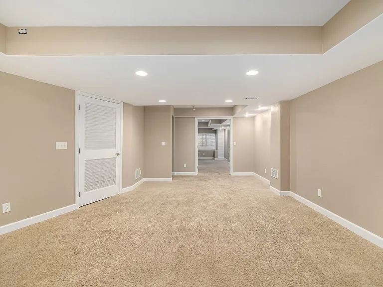 16605 E Auburn Hills Dr — Photo 28