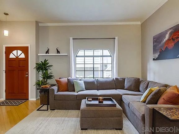 4th image of 9310 Towne Centre Dr Unit 71