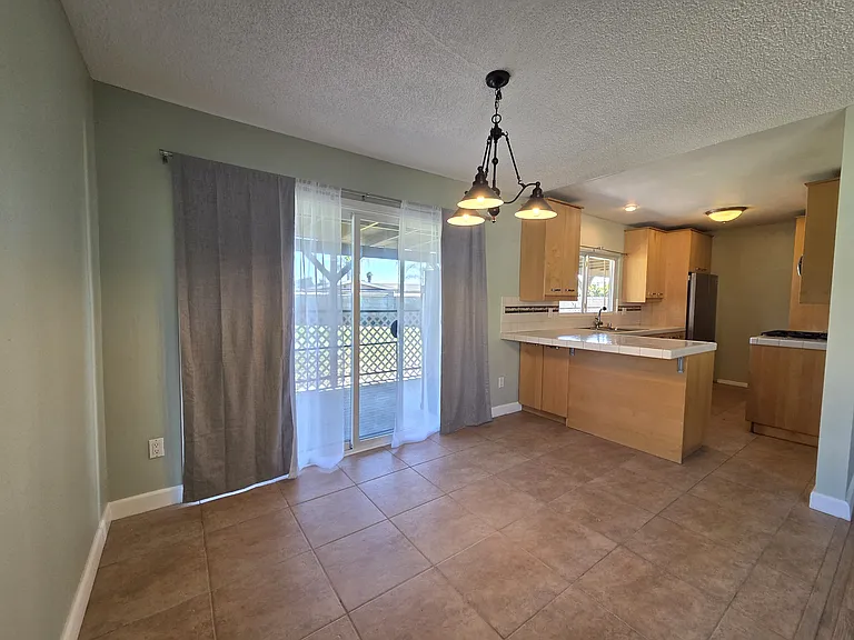 4295 Peg Ct — Photo 7