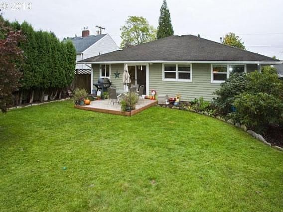 5th image of 3811 SE Harrison St