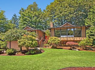 913 Sea Vista Pl, Edmonds, WA 98020