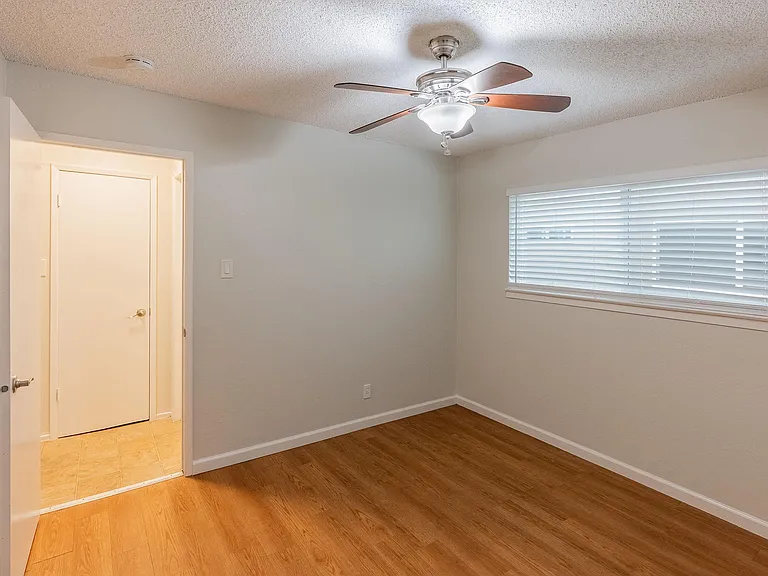 776 Deland Ave, SJ — Photo 14