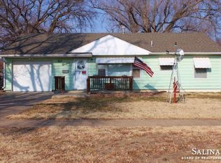 413 E Minneapolis Ave, Salina, KS 67401