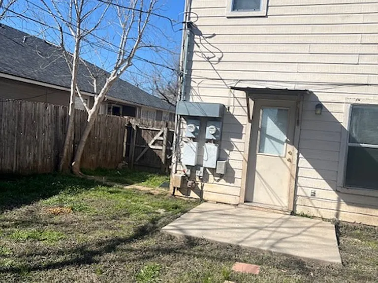 1105 Christopher Ave — Photo 39