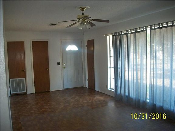 4th image of 13 Park Dr