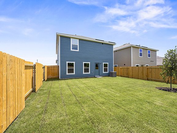 3rd image of 1215 Kings Pl