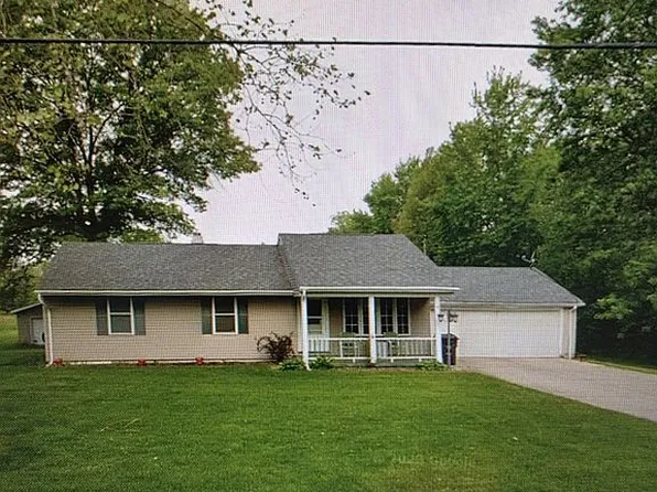 2805 Pleasant Plain Ave, Elkhart, IN 46517