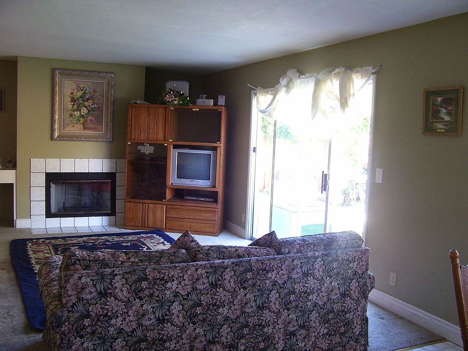 2nd image of 1409 Eagles Nest Ln