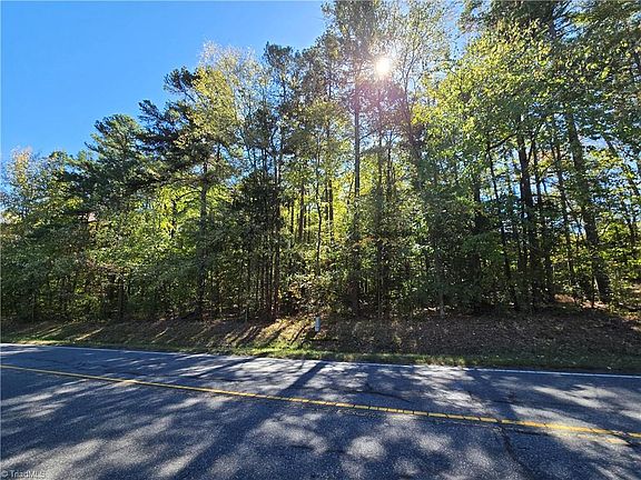 4th image of 0 Zoo Pkwy Lot 7