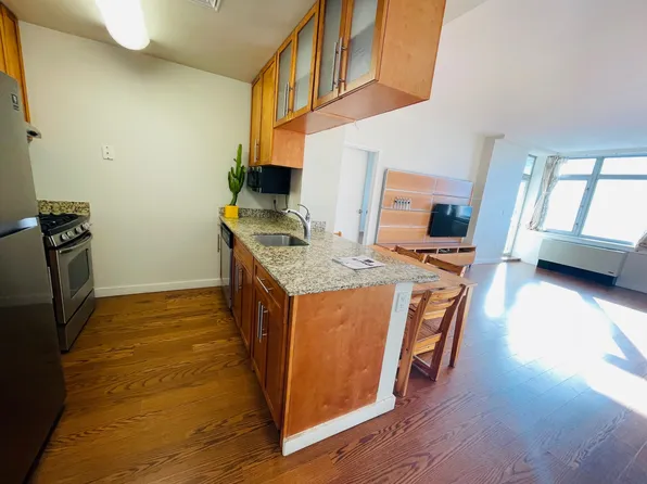 40-26 College Point Boulevard image 9 of 33