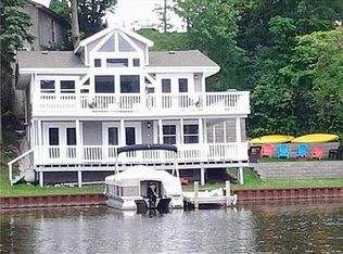 778 Central Dr, Lake Orion, MI
